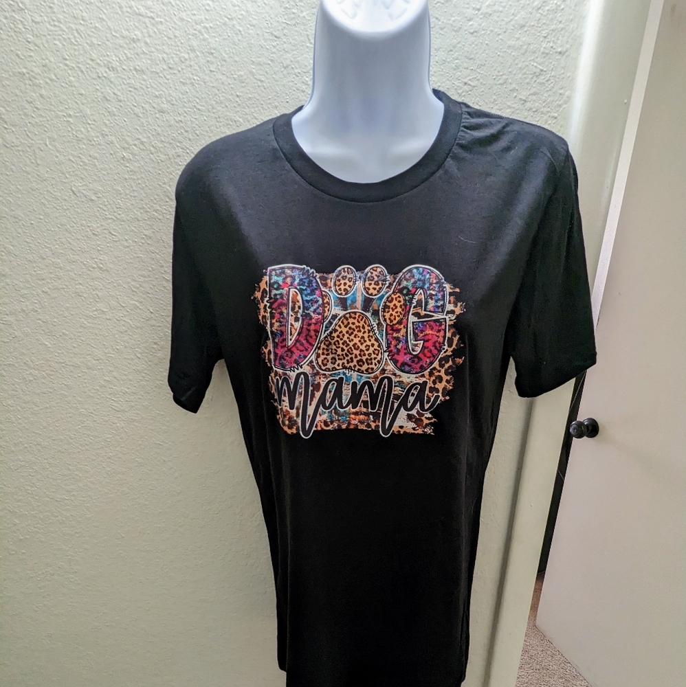 Bella & Canvas, size small black dog mama shirt